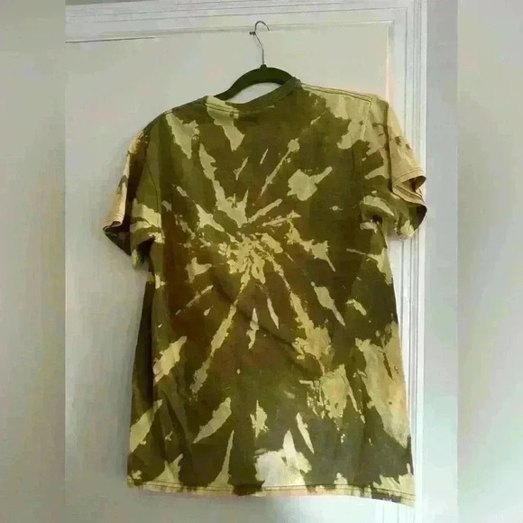 Y2K Men’s graphic Tee. Route 66. Corvette. Pin Up Girl. Bleach Tie Dye. Size: M. - Picture 7 of 7